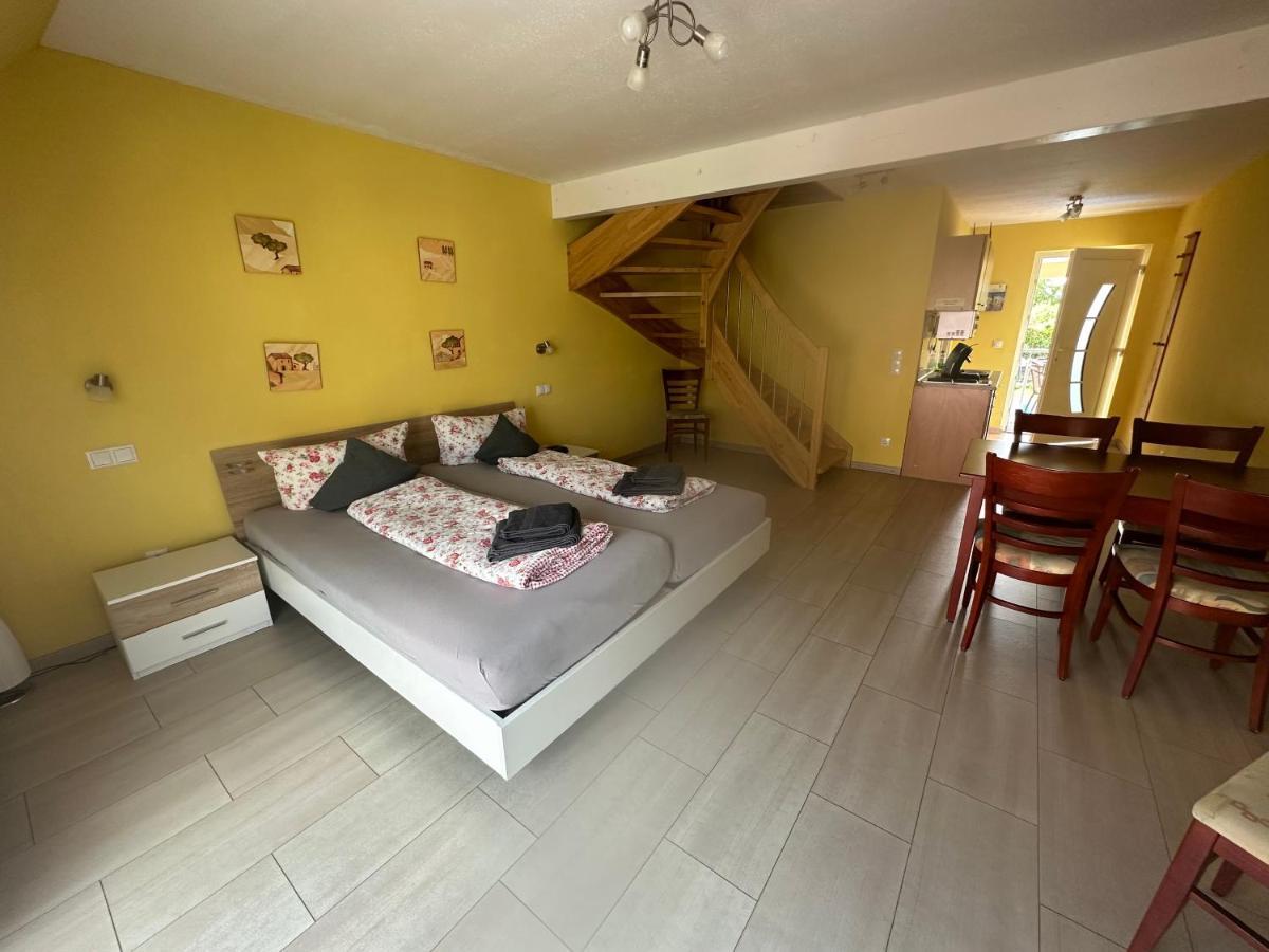 Pension Lelila Rust - Ex Gaestehaus Milella מראה חיצוני תמונה