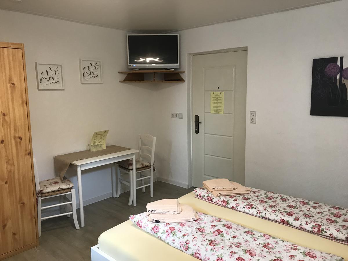 Pension Lelila Rust - Ex Gaestehaus Milella מראה חיצוני תמונה
